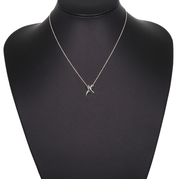 Tiffany & Co. Jewelry - TIFFANY & CO. Kiss Necklace